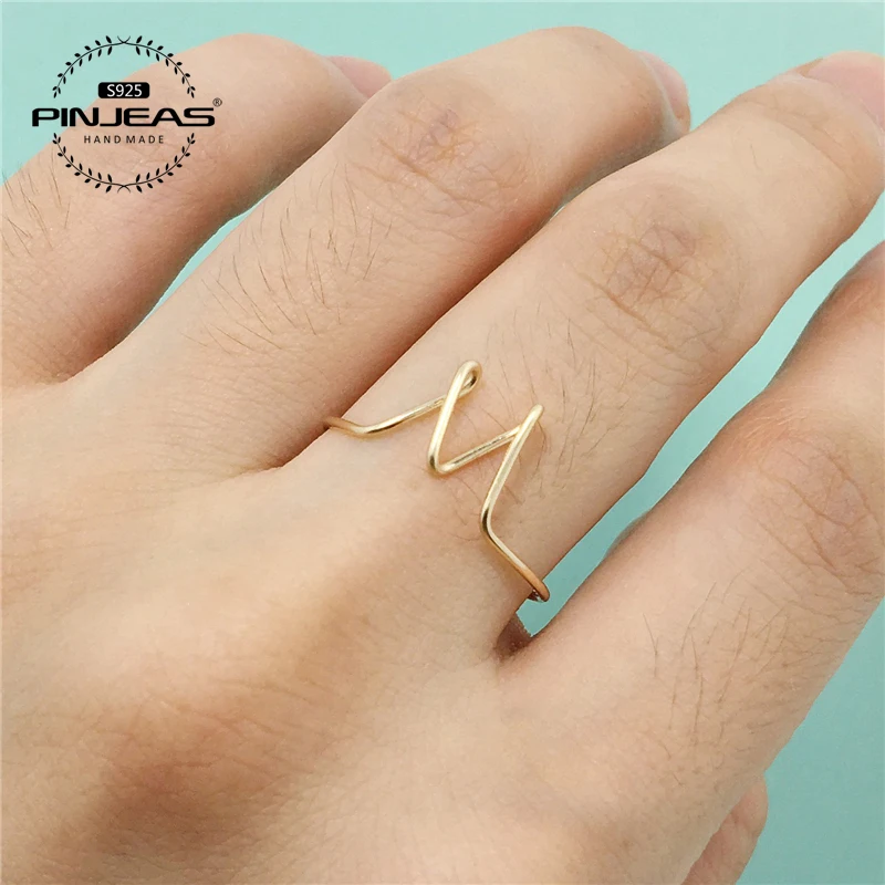 PINJEAS Letters Custom Made Ring Rose handmade Wire Wrap Initial Simple Pinky Ring Bridesmaid Gift anneau Jewelry
PINJEAS Letters Custom Made Ring Rose handmade Wire Wrap Initial Simple Pinky Ring Bridesmaid Gift anneau Jewelry