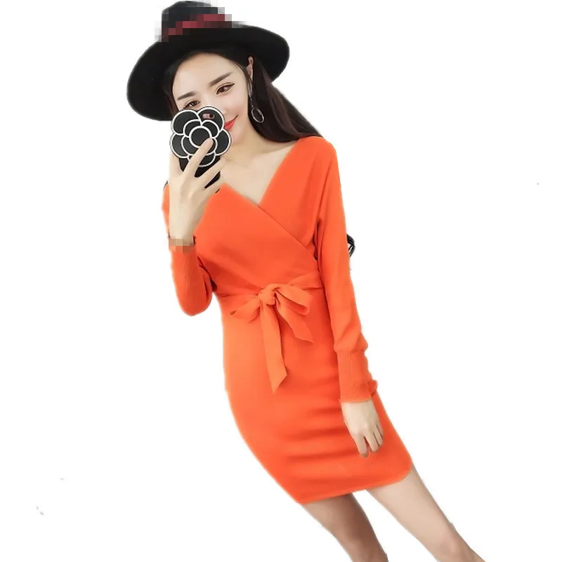 B3729 2019 autumn and winter new women's sexy V neck slim knitted club long-sleeve Package buttocks dress cheap wholesale
B3729 2019 autumn and winter new women's sexy V neck slim knitted club long-sleeve Package buttocks dress cheap wholesale