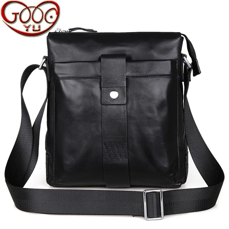 Leisure pure color first layer of leather shoulder Messenger bag cross section square high-capacity shoulder bag
Leisure pure color first layer of leather shoulder Messenger bag cross section square high-capacity shoulder bag