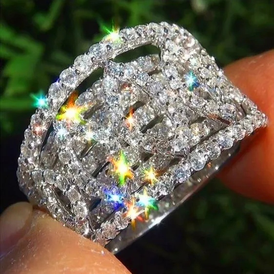Luxury Female Big Crystal Ring With Zircon Stone Unique Style Silver Wedding Cocktail Ring Promise Engagement Rings For Women
Luxury Female Big Crystal Ring With Zircon Stone Unique Style Silver Wedding Cocktail Ring Promise Engagement Rings For Women