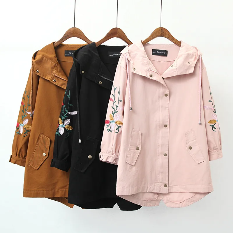 2019 New Women Long Trench Coat Autumn Casual Embroidery Hooded Female Windbreaker Office Overcoat Loose Outwear Large Size R960
2019 New Women Long Trench Coat Autumn Casual Embroidery Hooded Female Windbreaker Office Overcoat Loose Outwear Large Size R960