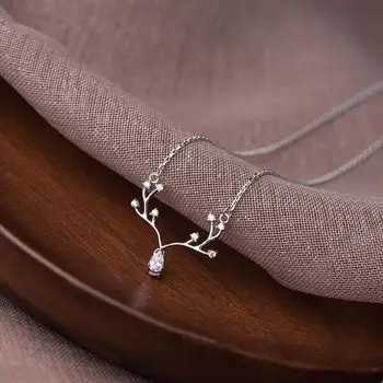 HRina Cute S925 Sterling Sliver Elk Antlers Zircon Crystal Pendant Necklace Choker with Extend Chains For Women Christmas Gifts
HRina Cute S925 Sterling Sliver Elk Antlers Zircon Crystal Pendant Necklace Choker with Extend Chains For Women Christmas Gifts