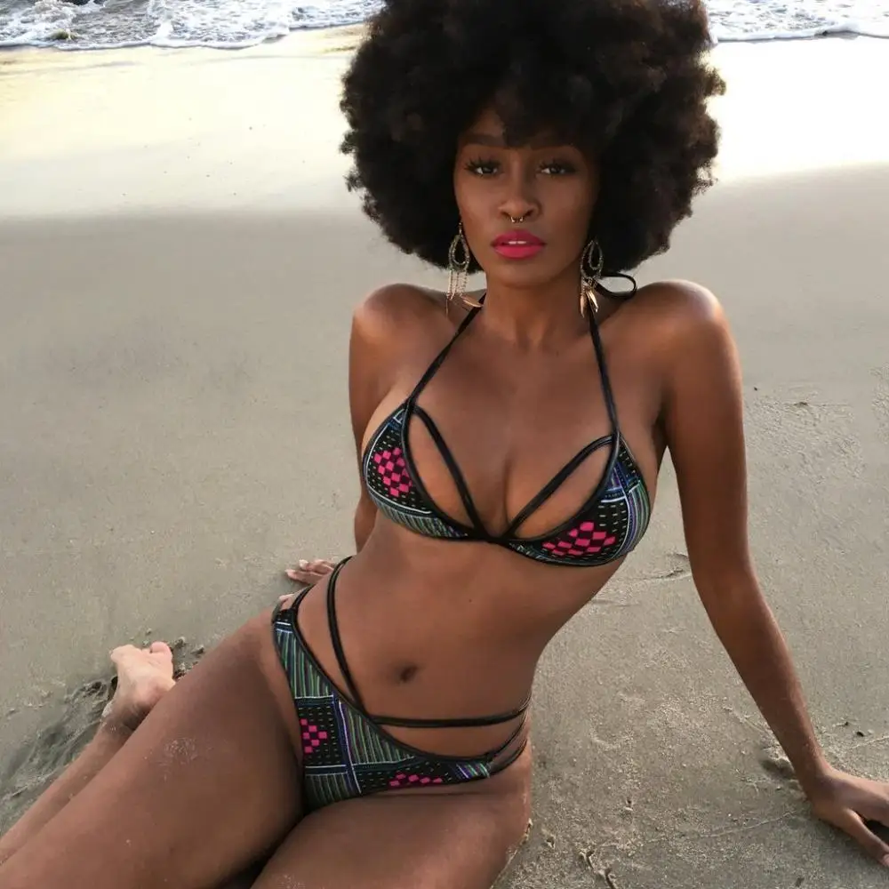 African Print Bikini Set Cut Out Bathing Suit Triangle Top Swimwear Women Swimsuit Brazilian Bikini Maillot De Bain Beachwear
African Print Bikini Set Cut Out Bathing Suit Triangle Top Swimwear Women Swimsuit Brazilian Bikini Maillot De Bain Beachwear