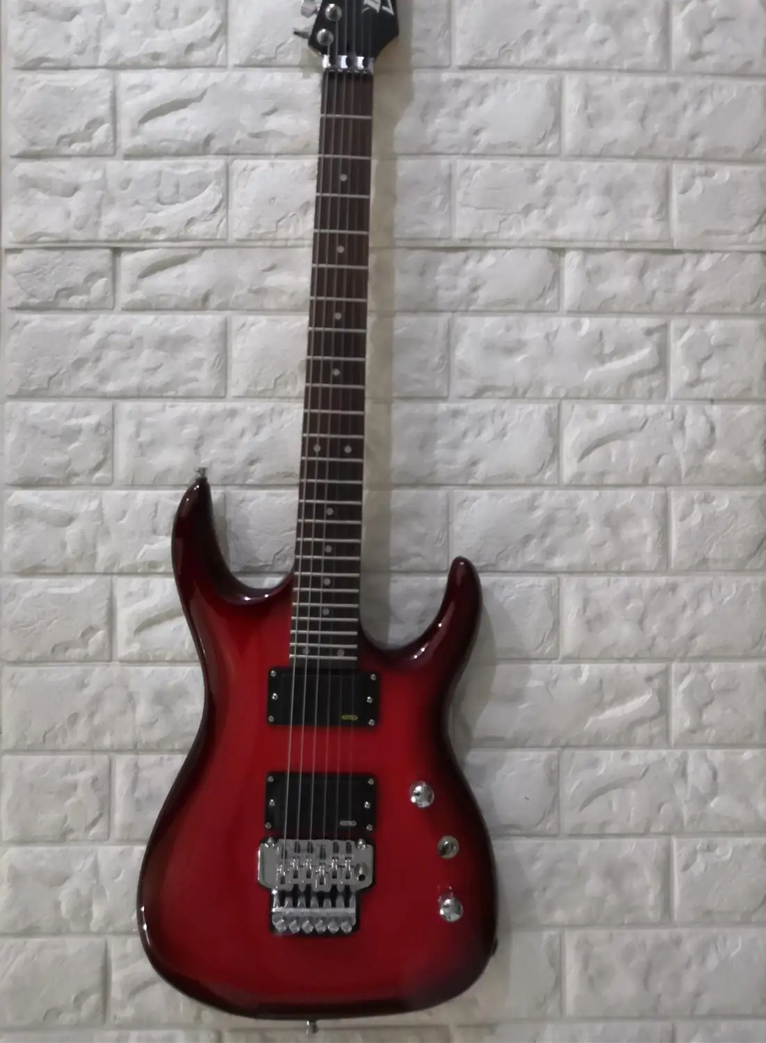 Custom cherry red Высококачественная электрическая гитара banez Rosewood fretboard HH