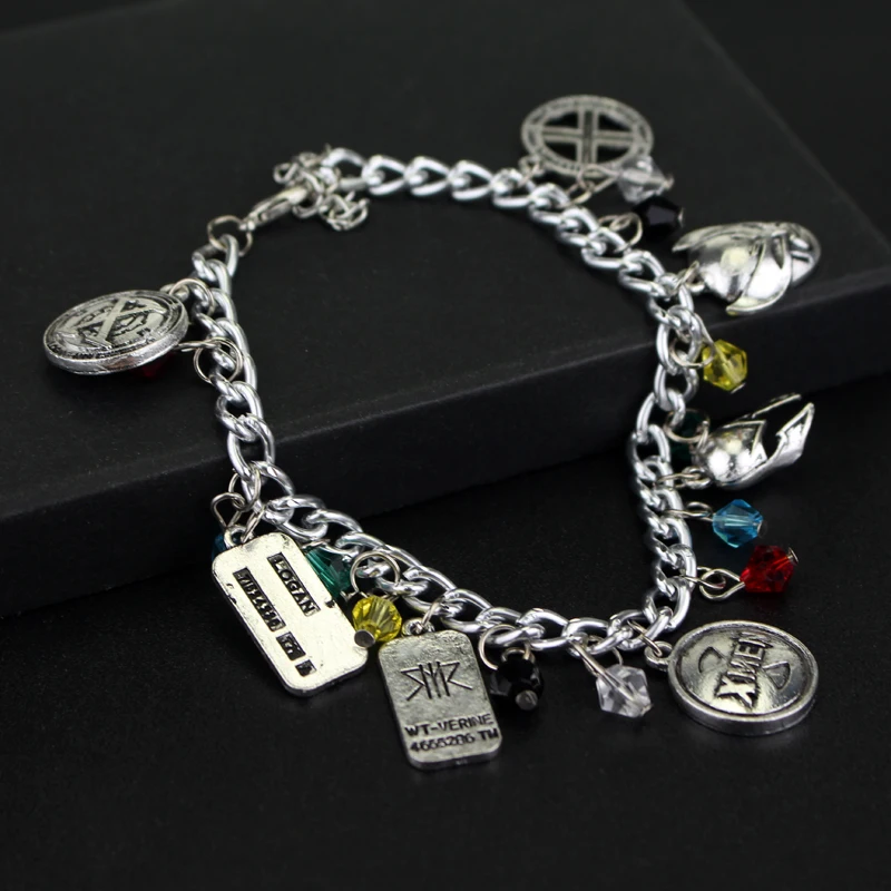 X-men Fandom Charm Bracelet Charles Xavier Wolve rine Mask Dog Tag Magneto Helmet 7 Charms Handmade bracelet
X-men Fandom Charm Bracelet Charles Xavier Wolve rine Mask Dog Tag Magneto Helmet 7 Charms Handmade bracelet