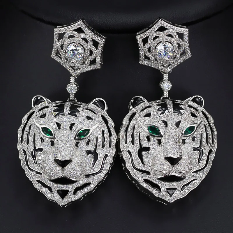 Hot fashion party jewelry full zircon panther earrings with green eyes leopard earrings lady accessories famous brand jewelry
Hot fashion party jewelry full zircon panther earrings with green eyes leopard earrings lady accessories famous brand jewelry