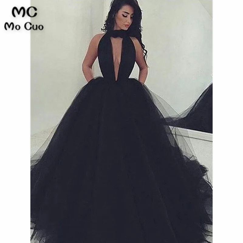 Ball Gown V-neck Sleeveless Court Train Tulle Dresses