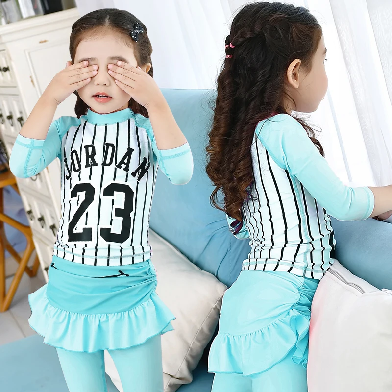 2019 Girls muslim swimwear girls beach bathing suit islamic kids beachwear swimsuit full coverage
2019 Girls muslim swimwear girls beach bathing suit islamic kids beachwear swimsuit full coverage