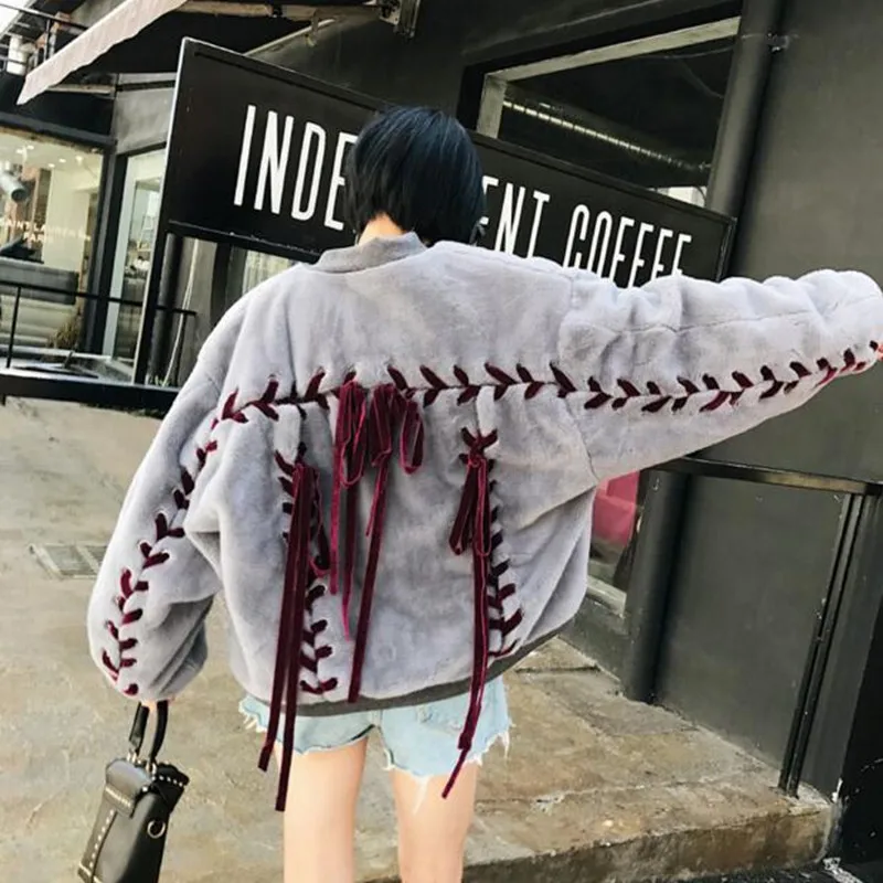 Casual Back Eyelet Ribbon Lacing up Hairy Shaggy Faux Fur Jacket 2017 Women Drop Sleeve Loose Faux Fur Coat Outerwear Gray Brown
Casual Back Eyelet Ribbon Lacing up Hairy Shaggy Faux Fur Jacket 2017 Women Drop Sleeve Loose Faux Fur Coat Outerwear Gray Brown