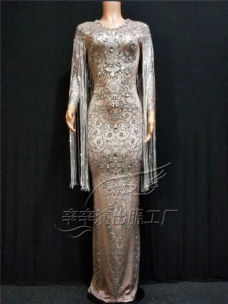 2019 Women New Fashion Sequins Fringes Dress Sexy Tassel Shiny Rhinestones Costume Dress Female Birthday Celebrate Long Dress
2019 Women New Fashion Sequins Fringes Dress Sexy Tassel Shiny Rhinestones Costume Dress Female Birthday Celebrate Long Dress
