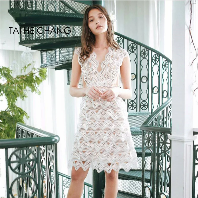 women high-end new fashion elegant vestidos bodycon slim casual runway spring summer lace sexy mini dress white sleeveless
women high-end new fashion elegant vestidos bodycon slim casual runway spring summer lace sexy mini dress white sleeveless