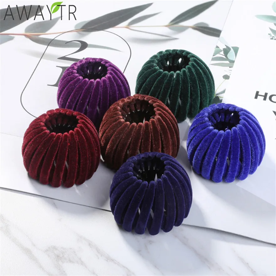 AWAYTR Women Solid Hair Claws Horsetail Buckle Hair Clip Bird Nest Expanding Hairband Hair Accessories Female Ponytail Hendbands
AWAYTR Women Solid Hair Claws Horsetail Buckle Hair Clip Bird Nest Expanding Hairband Hair Accessories Female Ponytail Hendbands
