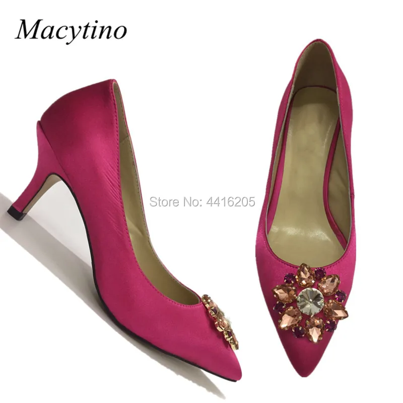 Hot Pink Satin Pumps Beading Flower Pointy Toe Kitten Heel Formal Ladies Shoes Plus Size Bridal Wedding Shoes
Hot Pink Satin Pumps Beading Flower Pointy Toe Kitten Heel Formal Ladies Shoes Plus Size Bridal Wedding Shoes