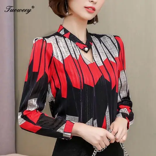 2019 Casual Tunic Feminine Irregular Blouses flower print Tops Women Blouses Long Sleeve striped Shirts V-neck sexy Shirt
2019 Casual Tunic Feminine Irregular Blouses flower print Tops Women Blouses Long Sleeve striped Shirts V-neck sexy Shirt