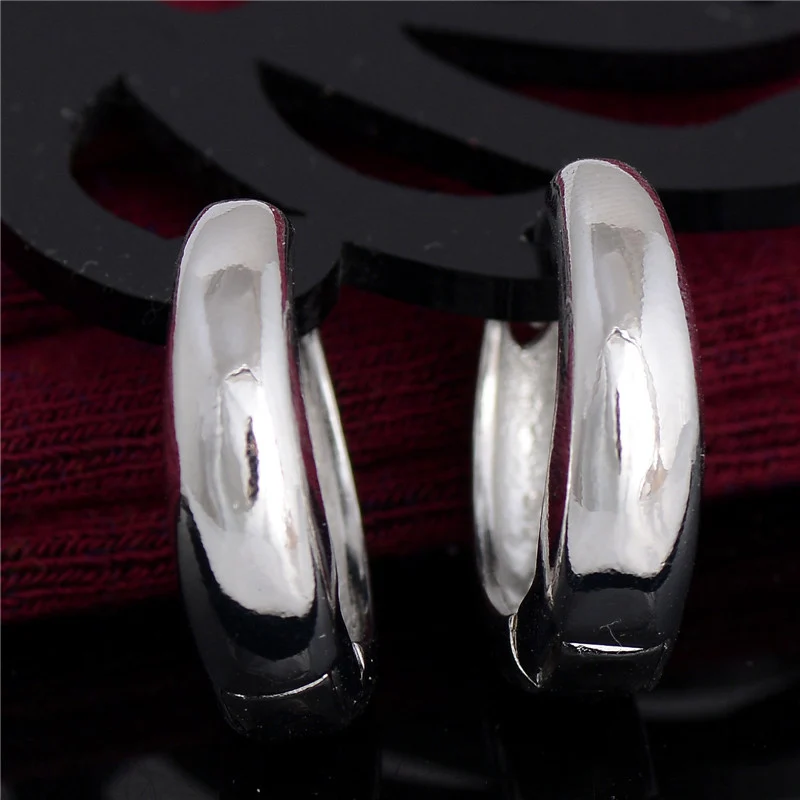 H:HYDE Classic Silver Color Hoop Earrings CZ Crystal/Rhinestone Jewelry Women Wholesale Boucle D'Oreille
H:HYDE Classic Silver Color Hoop Earrings CZ Crystal/Rhinestone Jewelry Women Wholesale Boucle D'Oreille