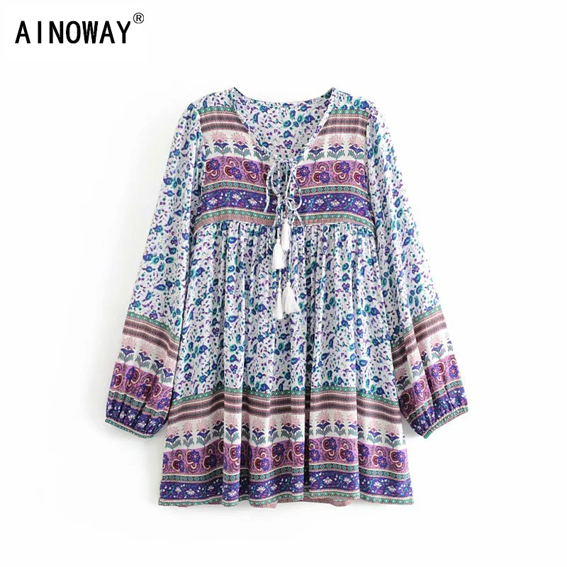 Vintage chic women floral print long sleeve tassel ruffles beach Bohemian mini dresses Ladies loose v-neck rayon Boho dress
Vintage chic women floral print long sleeve tassel ruffles beach Bohemian mini dresses Ladies loose v-neck rayon Boho dress