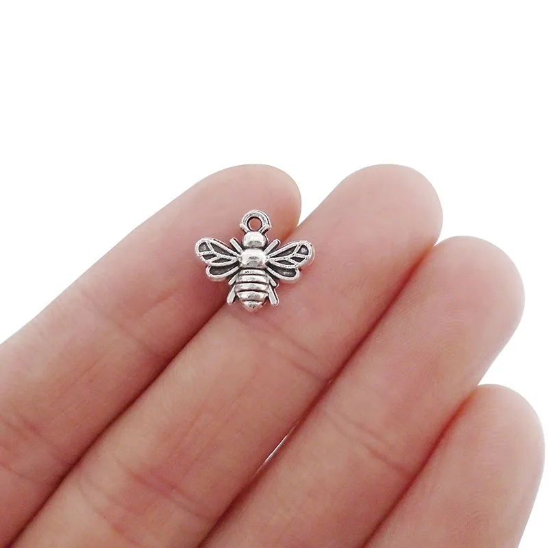 100 x Antique Silver Tone Insects Bumble Bee Honeybee Charms Pendants Beads for DIY Bracelets Jewelry Making Findings 13x11mm
100 x Antique Silver Tone Insects Bumble Bee Honeybee Charms Pendants Beads for DIY Bracelets Jewelry Making Findings 13x11mm