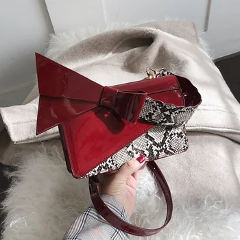 Luxury Handbag 2019 Fashion New Bow Tote bag Quality Patent Leather Women's Designer Handbag Serpentine Shoulder Messenger bags
Luxury Handbag 2019 Fashion New Bow Tote bag Quality Patent Leather Women's Designer Handbag Serpentine Shoulder Messenger bags