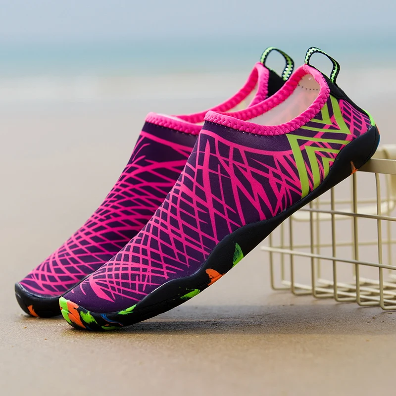 New Casual Aqua Shoes Beach Swimming Water Sports Socks Anti Slip Shoes Outdoor Quick-Dry Unisex Walking Sneakers 2019
New Casual Aqua Shoes Beach Swimming Water Sports Socks Anti Slip Shoes Outdoor Quick-Dry Unisex Walking Sneakers 2019