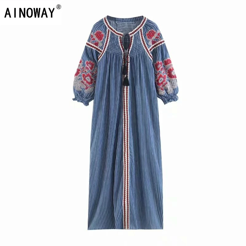 Vintage Chic vestidos women long sleeve cotton Floral embroidery beach Bohemian maxi dress Ladies Boho Summer dress
Vintage Chic vestidos women long sleeve cotton Floral embroidery beach Bohemian maxi dress Ladies Boho Summer dress
