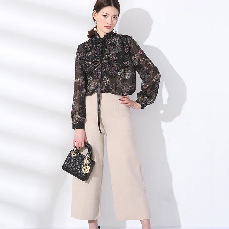 Printed chiffon emulation silk shirt 2019 spring new coat collar long-sleeved joker cardigan
Printed chiffon emulation silk shirt 2019 spring new coat collar long-sleeved joker cardigan