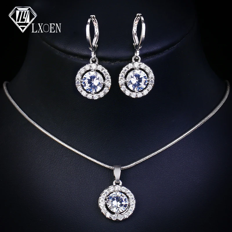 LXOEN 2019 New Fashion Round Blue Crystal Jewelry Sets With AAA Zircon Hoop Earrings and Necklace Wedding Set for Women
LXOEN 2019 New Fashion Round Blue Crystal Jewelry Sets With AAA Zircon Hoop Earrings and Necklace Wedding Set for Women