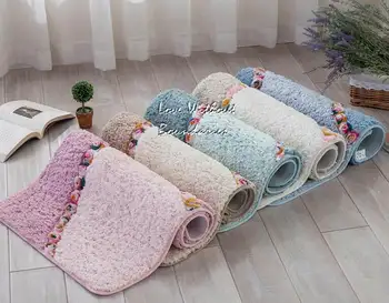 The door mat mat Plush home bedroom bathroom toilet water square carpet pad antiskid mat
The door mat mat Plush home bedroom bathroom toilet water square carpet pad antiskid mat