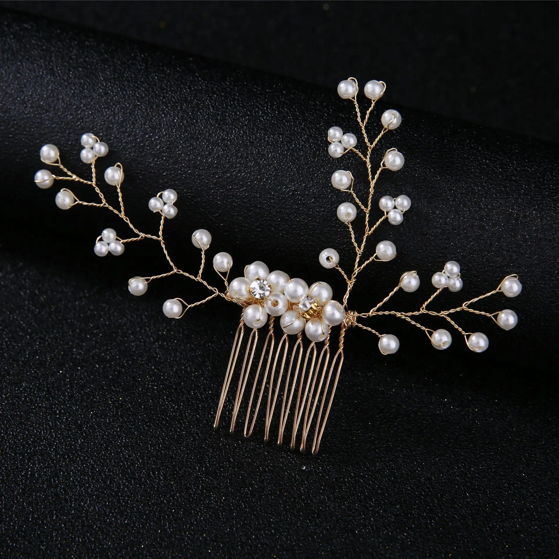 Hot hair jewelry bride handmade wedding headdress pearl crystal twisted beads insert comb hair accessories wedding decoration
Hot hair jewelry bride handmade wedding headdress pearl crystal twisted beads insert comb hair accessories wedding decoration