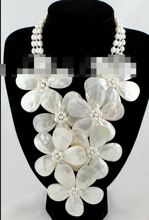 Free shipping 656 Excellent! White Pearl Shell Flower Necklace/Earring Set
