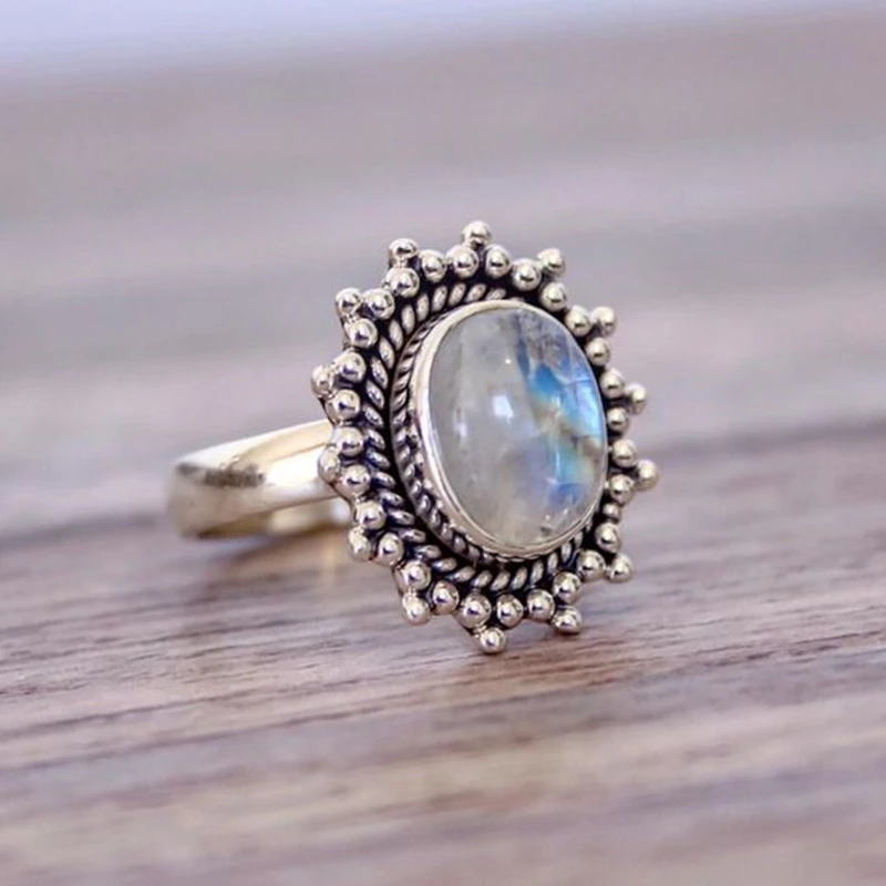 Boho Vintage Moonstone Rings for Women Bohemian Jewelry Anniversary Gift Ring Mid Finger Rings Men Bijoux Femmme Anel S5J243
Boho Vintage Moonstone Rings for Women Bohemian Jewelry Anniversary Gift Ring Mid Finger Rings Men Bijoux Femmme Anel S5J243