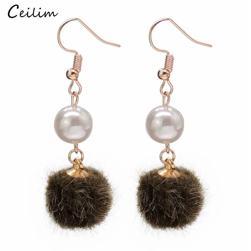 New Korean Fashion Soft Fur Ball Earrings For Women Simulated Pearl Dangle Earring Cute Ear Drop Female Jewelry 2019 Gift
New Korean Fashion Soft Fur Ball Earrings For Women Simulated Pearl Dangle Earring Cute Ear Drop Female Jewelry 2019 Gift