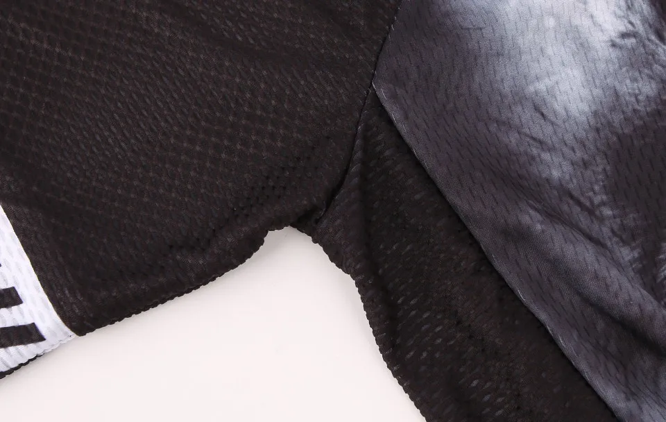 SLEEVE-Jacquard-weave-fabric-on-sleeves