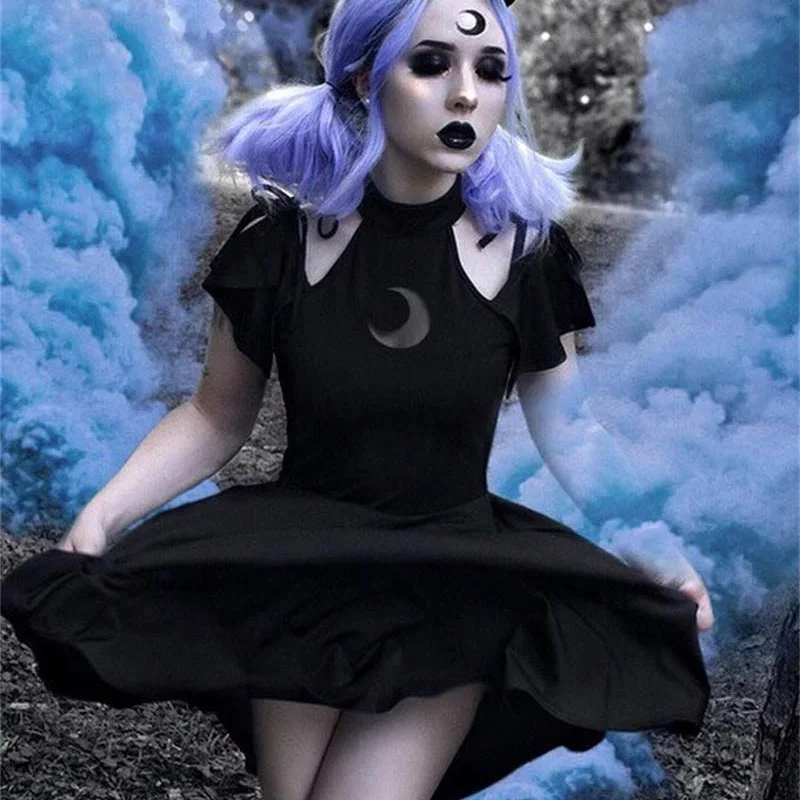 Halter Off Shouder WOmen Dresses Summer Black Hollow Out Moon Mini Pleated Dresses Lace Up Slim Thin Gothic Punk Sexy Club Dress
Halter Off Shouder WOmen Dresses Summer Black Hollow Out Moon Mini Pleated Dresses Lace Up Slim Thin Gothic Punk Sexy Club Dress