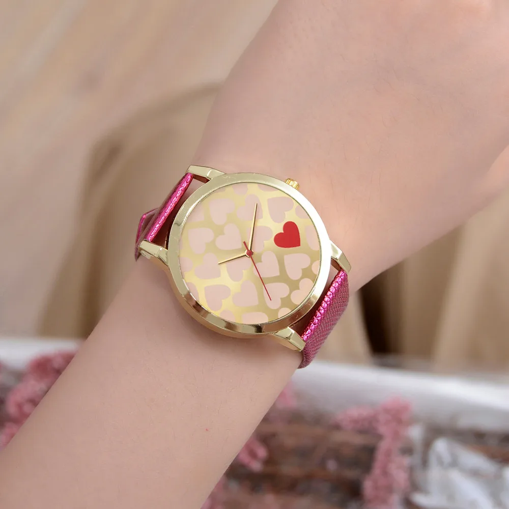 Love Pattern Dial Women Watches Fashion Female Leather Quartz Wrist Watch Heart Ladies Watch Clock Zegarek Damski
Love Pattern Dial Women Watches Fashion Female Leather Quartz Wrist Watch Heart Ladies Watch Clock Zegarek Damski