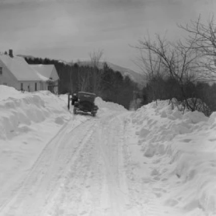 USA New Hampshire White Mountains Dundee Road near Intervale mail delivery Poster Print (18 x 24)