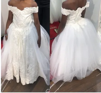 White Off the Shoulder Flower Girls Dresses for Weddings Lace Applique Kids Children First Communion Dress Pageant Gown Size2-14 
White Off the Shoulder Flower Girls Dresses for Weddings Lace Applique Kids Children First Communion Dress Pageant Gown Size2-14