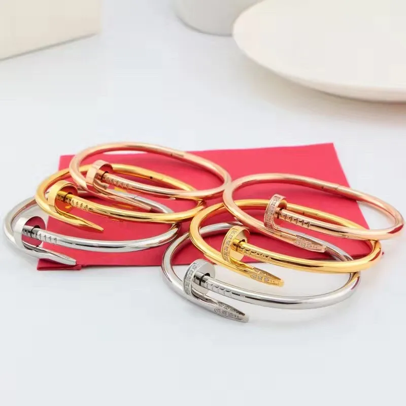 316L Titanium Steel nail love Bangles Silver Gold Rose Gold Screw Bracelet Bangle carter bracelet wedding couple never fade
316L Titanium Steel nail love Bangles Silver Gold Rose Gold Screw Bracelet Bangle carter bracelet wedding couple never fade