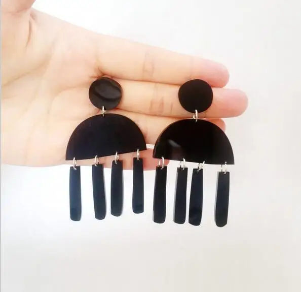 2017 new fashion punk rock big jellyfish drop earrings for men women jewelry black and white rainbow cloud rain earrings
2017 new fashion punk rock big jellyfish drop earrings for men women jewelry black and white rainbow cloud rain earrings