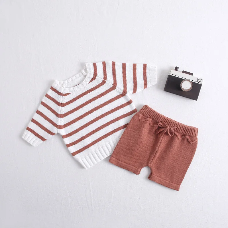 Vintage stripe boys clothing set autumn winter cotton long sleeve infant pullovers+knitted short suit for girls clothes children
Vintage stripe boys clothing set autumn winter cotton long sleeve infant pullovers+knitted short suit for girls clothes children