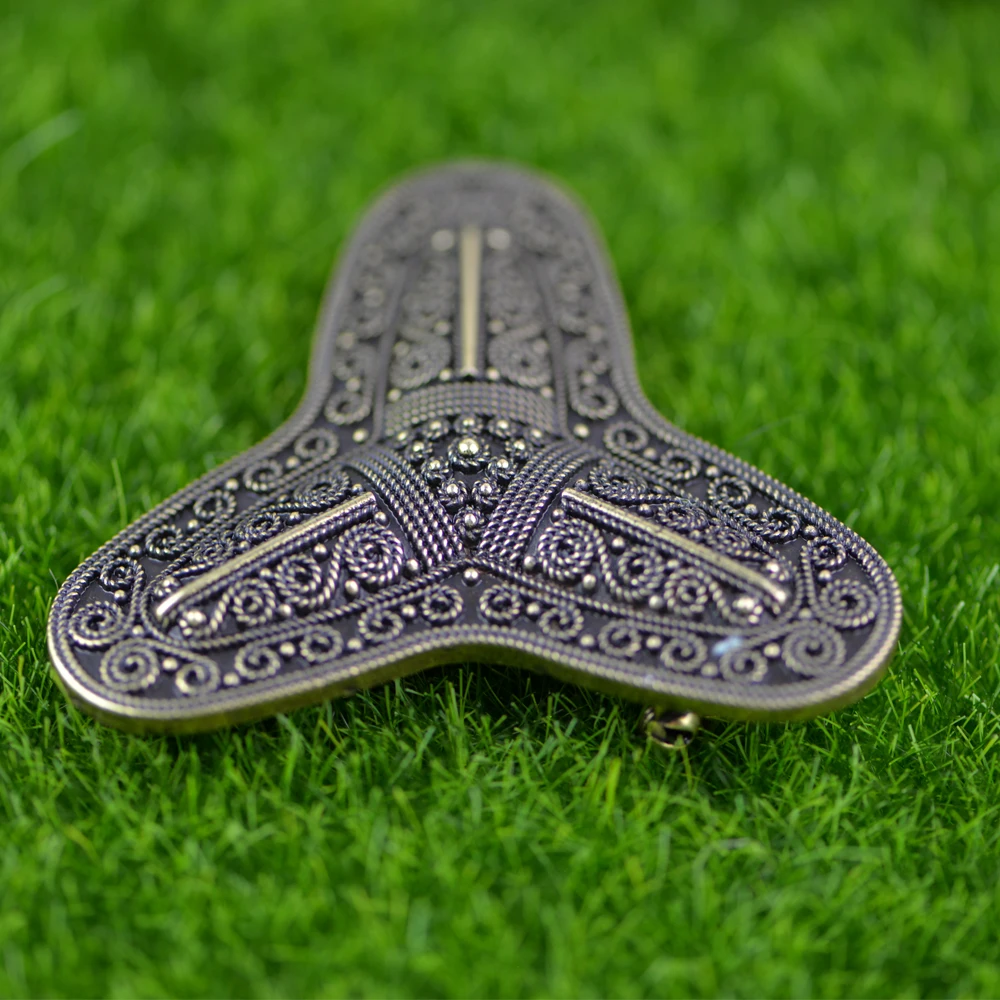 Langhong Legendry Nordic Brosch Vikings Amulet Sweden Scandinavian Brooches Viking brosch jewelry Talisman
Langhong Legendry Nordic Brosch Vikings Amulet Sweden Scandinavian Brooches Viking brosch jewelry Talisman