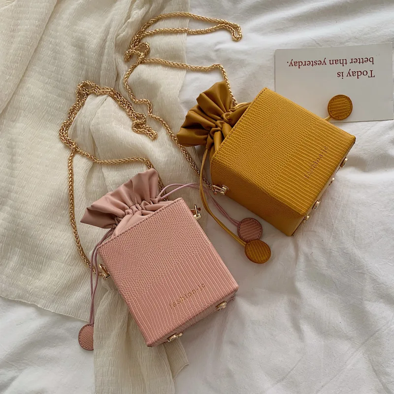 Vintage Small Stereoscopic Square Bag For Ladies Fashion Box Crossbody Bags Women High Quality Pu Leather Messenger Bag Bolsa
Vintage Small Stereoscopic Square Bag For Ladies Fashion Box Crossbody Bags Women High Quality Pu Leather Messenger Bag Bolsa
