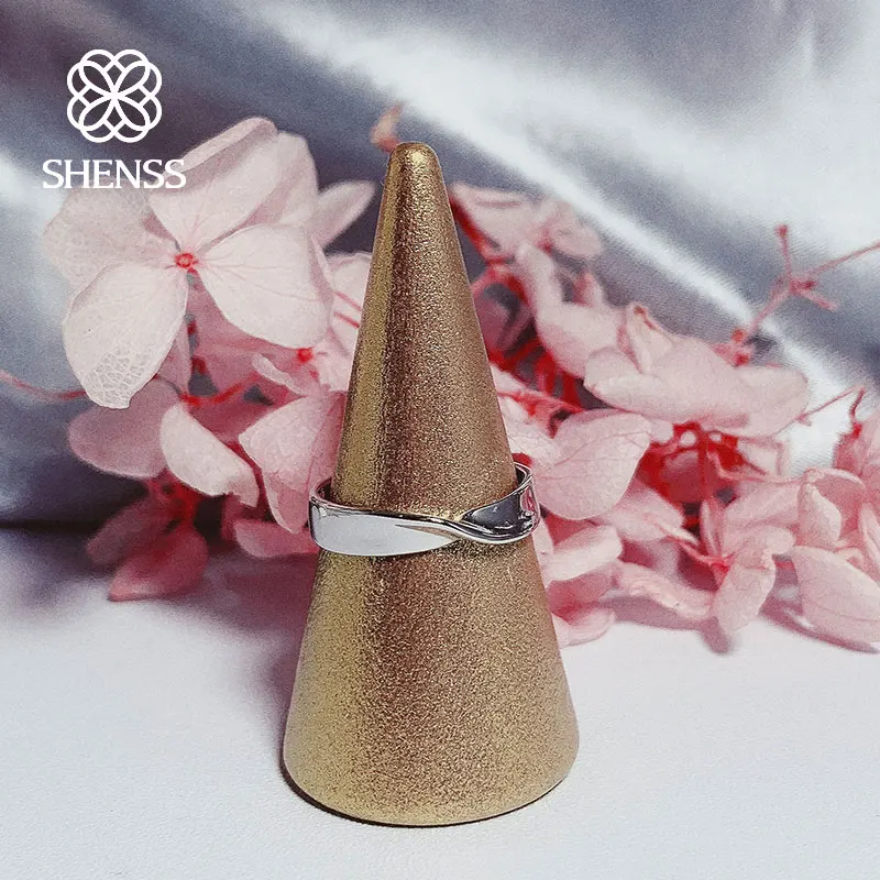 Elegant Quality 925 Wedding Rings Ins Fashion Simple Adjustable Ring 925 Sterling Silver Ring for Women
Elegant Quality 925 Wedding Rings Ins Fashion Simple Adjustable Ring 925 Sterling Silver Ring for Women