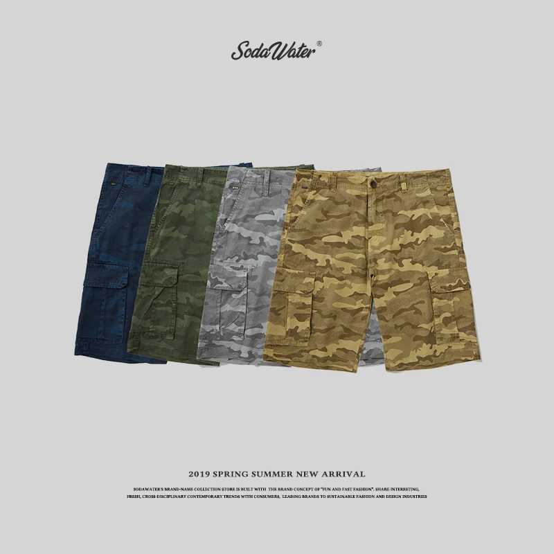 SODA WATER MEN 2019 Camo Short Pants Men Side Pockets Casual Hip Hop Men Shorts Cotton Fashion Mid Waist Summer Shorts Man 9383S
SODA WATER MEN 2019 Camo Short Pants Men Side Pockets Casual Hip Hop Men Shorts Cotton Fashion Mid Waist Summer Shorts Man 9383S