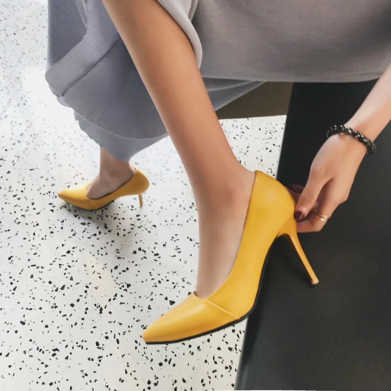 2019 HOT Women Shoes Pointed Toe Pumps Patent Leather Dress High Heels Boat Shoes Wedding Shoes Zapatos Mujer Blue wine red
2019 HOT Women Shoes Pointed Toe Pumps Patent Leather Dress High Heels Boat Shoes Wedding Shoes Zapatos Mujer Blue wine red