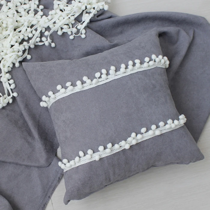 2017 New High Quality Grey/Yellow Pillows With Pom Pom For Living Room Car Decoration Creative Cushions Home Textile Almofadas
2017 New High Quality Grey/Yellow Pillows With Pom Pom For Living Room Car Decoration Creative Cushions Home Textile Almofadas