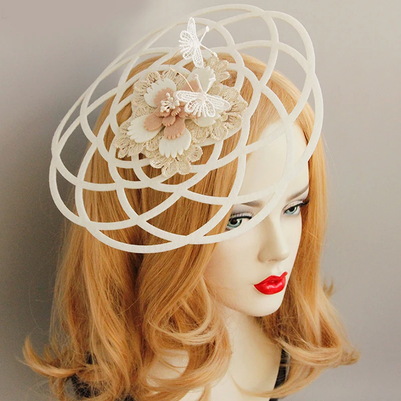 European Princess Butterfly Head Crown Bride Hair Decoration White Geometry Hollow-out Arc Top Hat Headdress Retro Flower
European Princess Butterfly Head Crown Bride Hair Decoration White Geometry Hollow-out Arc Top Hat Headdress Retro Flower