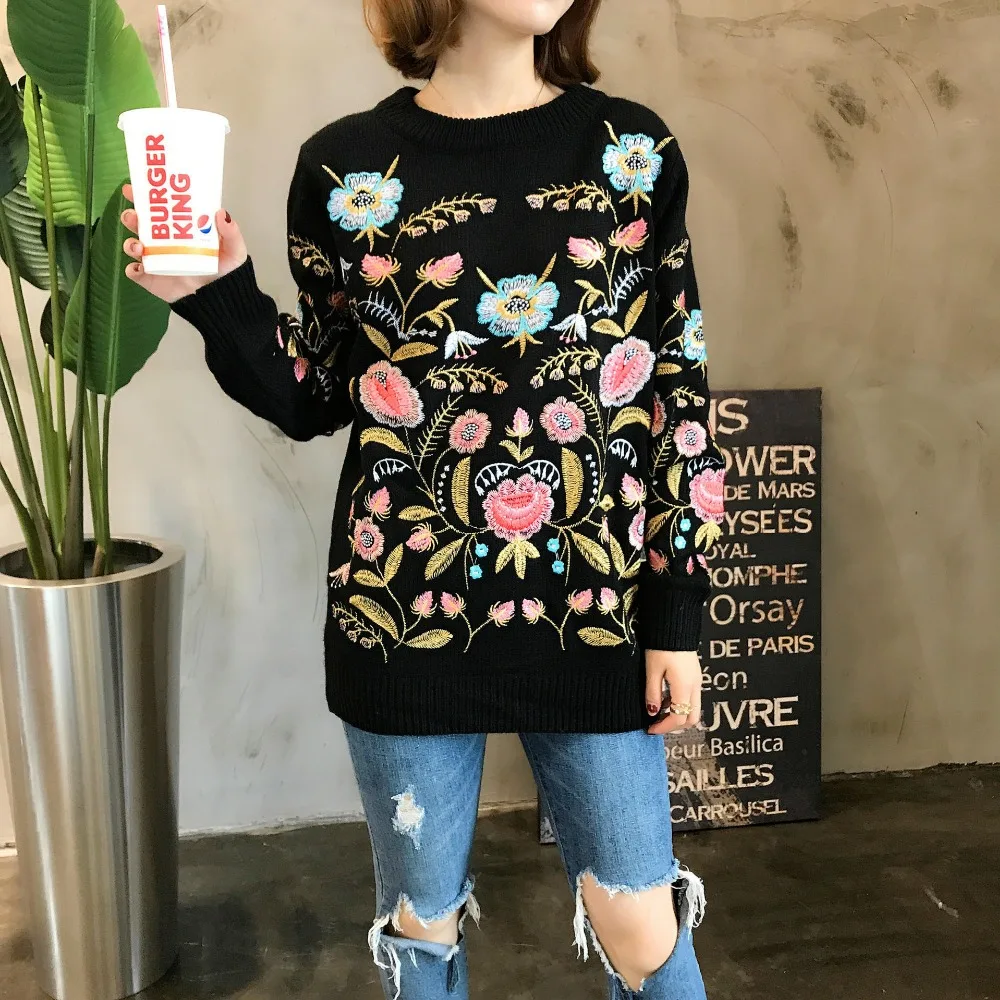 2019 Autumn Winter floral embroidered Black Women sweaters pullovers oversize Runway Designer Ladies Knitted Jumper Pull Clothes
2019 Autumn Winter floral embroidered Black Women sweaters pullovers oversize Runway Designer Ladies Knitted Jumper Pull Clothes