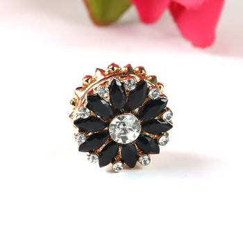 DCEE New Muslim Magnet Brooches Hijab Flower Buckle 12PCS Woman Wedding Broches Muslim Brooches Safety Scarf Hijab Pins
DCEE New Muslim Magnet Brooches Hijab Flower Buckle 12PCS Woman Wedding Broches Muslim Brooches Safety Scarf Hijab Pins