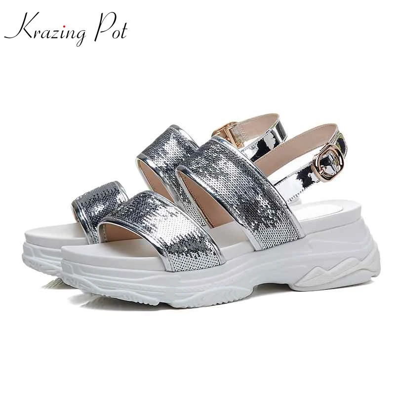 Krazing pot cow leather all match streetwear open toe metal buckle wedges bling color preppy style wedges platform sandals L12
Krazing pot cow leather all match streetwear open toe metal buckle wedges bling color preppy style wedges platform sandals L12