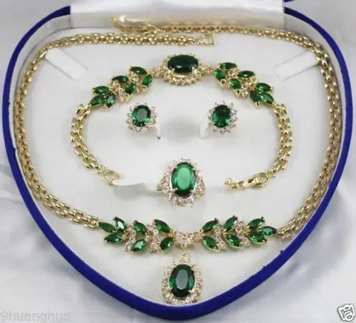 FREE SHIPPING>> 18GP natural green zircon necklace 18 "bracelet 7.5" Earr no box AAA
FREE SHIPPING>> 18GP natural green zircon necklace 18 "bracelet 7.5" Earr no box AAA